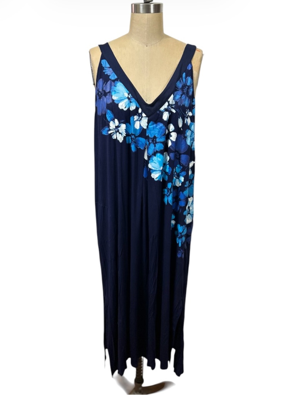 NWT Simply Vera Vera Wang Navy Blue Floral Nightgown 2 pockets side slits XL